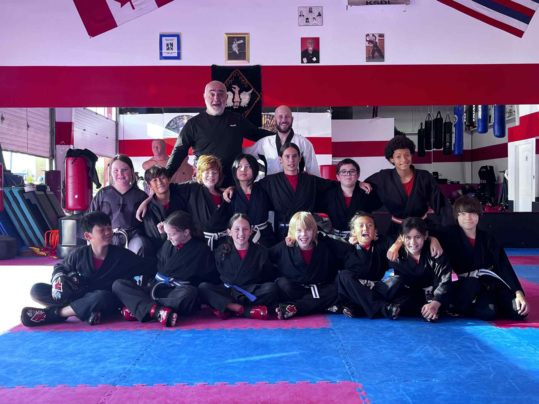 A picture of youth members and instructors at Embrun Family Karate